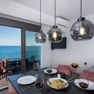 Alpha Apartment